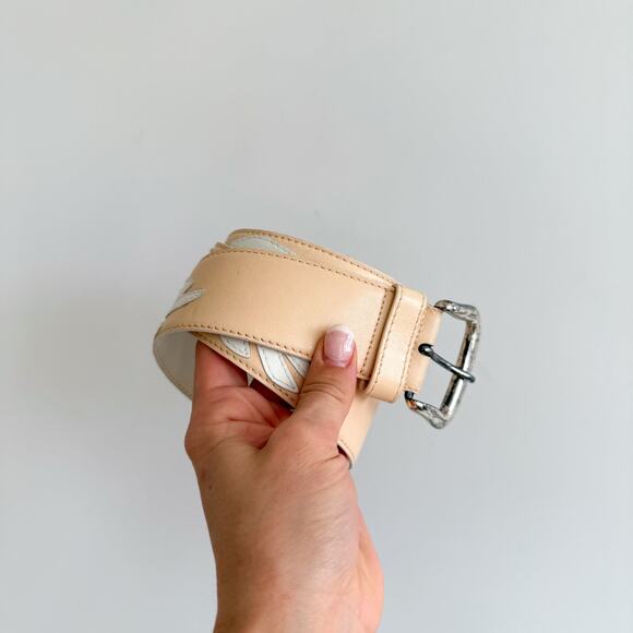 Escada Classic Embossed Pattern Design Leather Silver Buckle Belt Cream 40 main image 9